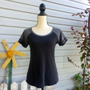 🔥4/$20🔥Reebok Active T-shirt